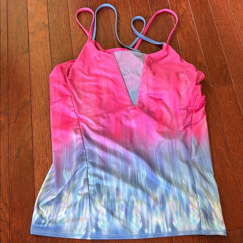Lucky in love small tank “orchid ombre” worn one time and in perfect condition L
